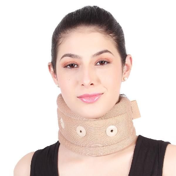 SM Soft Cervical Collar With Support Vent 05