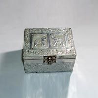 Metal Embossed Jewellery Box 05