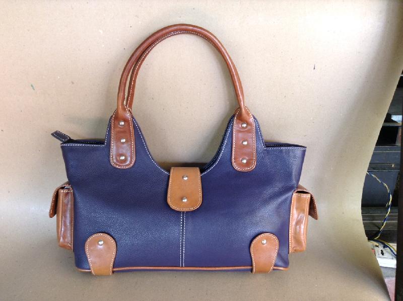Ladies Leather Handbag 01