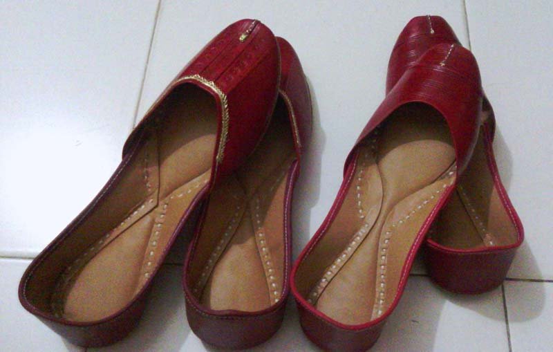 Ladies Leather Jutti