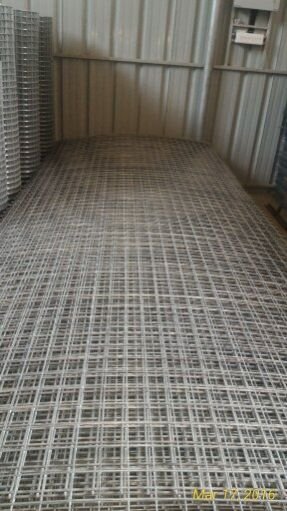 Galvanized Iron Welded Mesh Sheets 03