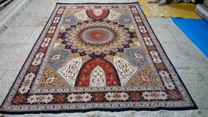 Hand Knotted Persian Design Rug 11