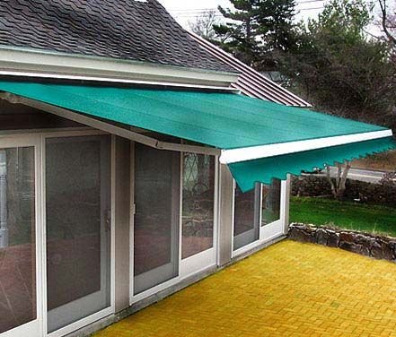 Retractable Awnings 01