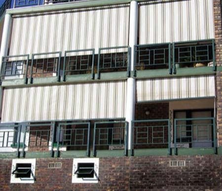 Spectra Vertical Awnings 01