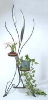 Curves Shape Metal Flower Pot Stand