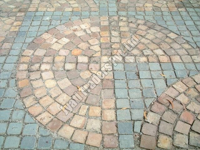 Beautiful Cobble Circular Colors