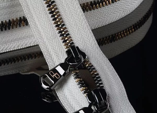 OOK Metal Zipper 01