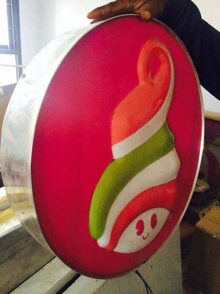 Pylon & Lollipop Signage 03