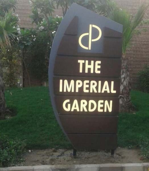 Pylon & Lollipop Signage 08