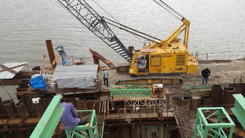 Crawler Crane Rental Services 02