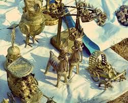 Idols Made in Metals