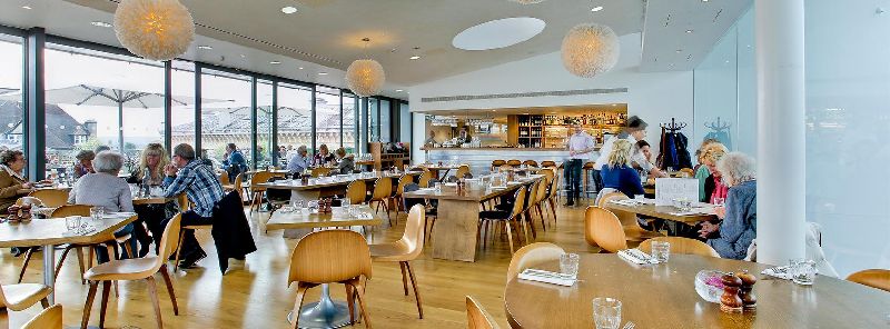 Restaurant Booking Services 03