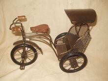 Iron Wire Rickshaw Sculptures