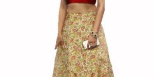 Red Designer Lehangas