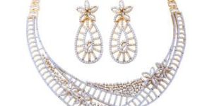 Gold Diamond Necklace Set