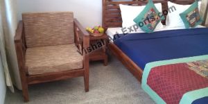Wooden Back Strip Bed