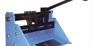 UNIVERSAL MANUAL PRE-FORMER