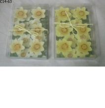 Flora Floating Flower Natural Color Candle