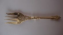 HANDMADE VICTORIAN DESIGN METAL CUTLERY PIECE