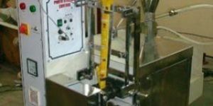 Mechanical Form Fill & Seal Machine With Volumetric Piston Filler