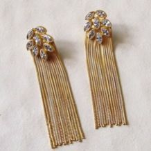 Zircons Cluster Earrings with Gold Chain