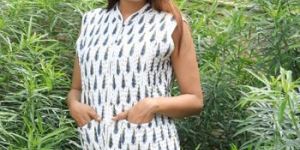 Womens Cotton Sleeveless Jacket