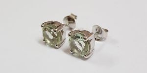 Ear Ring with White Gold