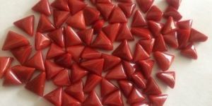 Cabochons Smooth Triangle Red Coral