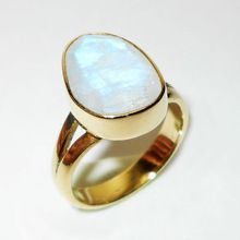 Rainbow Moonstone Bezel Setting Rings