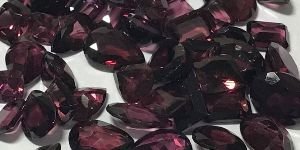 Rhodolite Garnet Gemstones