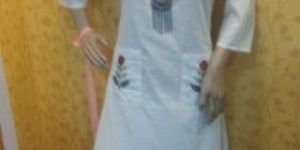 Ladies White Plain Kurti