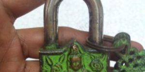 ANTIQUE INDIAN GREEN LOCK