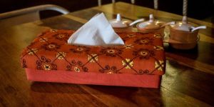 KANTHA TISSUE PAPER HOLDER