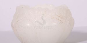 Decorative Leafy Bowl Wax Candle Holder