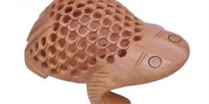 HANDICRAFT WOODEN JALI FROG