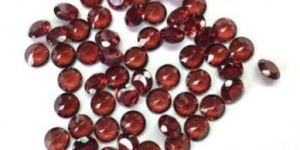 Natural Mozambique Garnet Round Faceted Gemstone