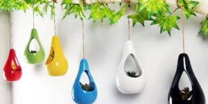 Pear Hanging Ceramic Pot