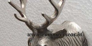 Aluminium Metal Decorative Wall Hanging Swamp Deer