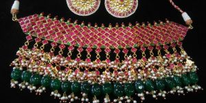 Kundan Jewelles Sets