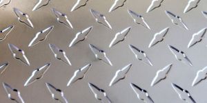 CHECKERED FINISH DESIGN STAINLESS STEEL SHEETS