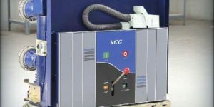 Vacuum Circuit Breaker