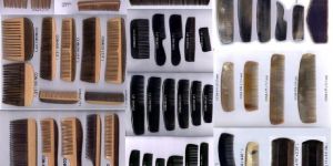 OX HORN CRAFTED NATURAL COMB
