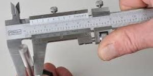 VERNIER CALIPERS WITH FINE ADJUSTMENTS