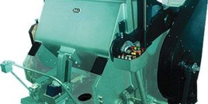 CREASING AND EMBOSSING MACHINE