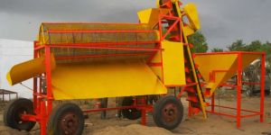 Mobile Vibratory Sand Screener with Feeder