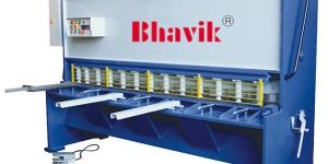 Hydraulic Cutting Machine