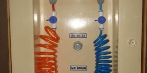 Dialysis Wall Station