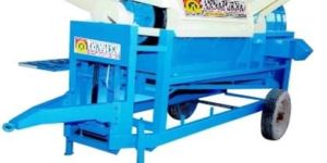 AXIAL FLOW THRESHER TRACTOR OPERATED
