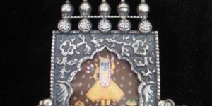 Painting Silver Pandent