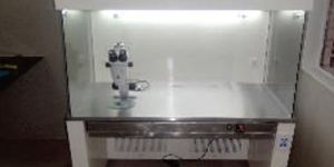 Laminar Flow Workstations